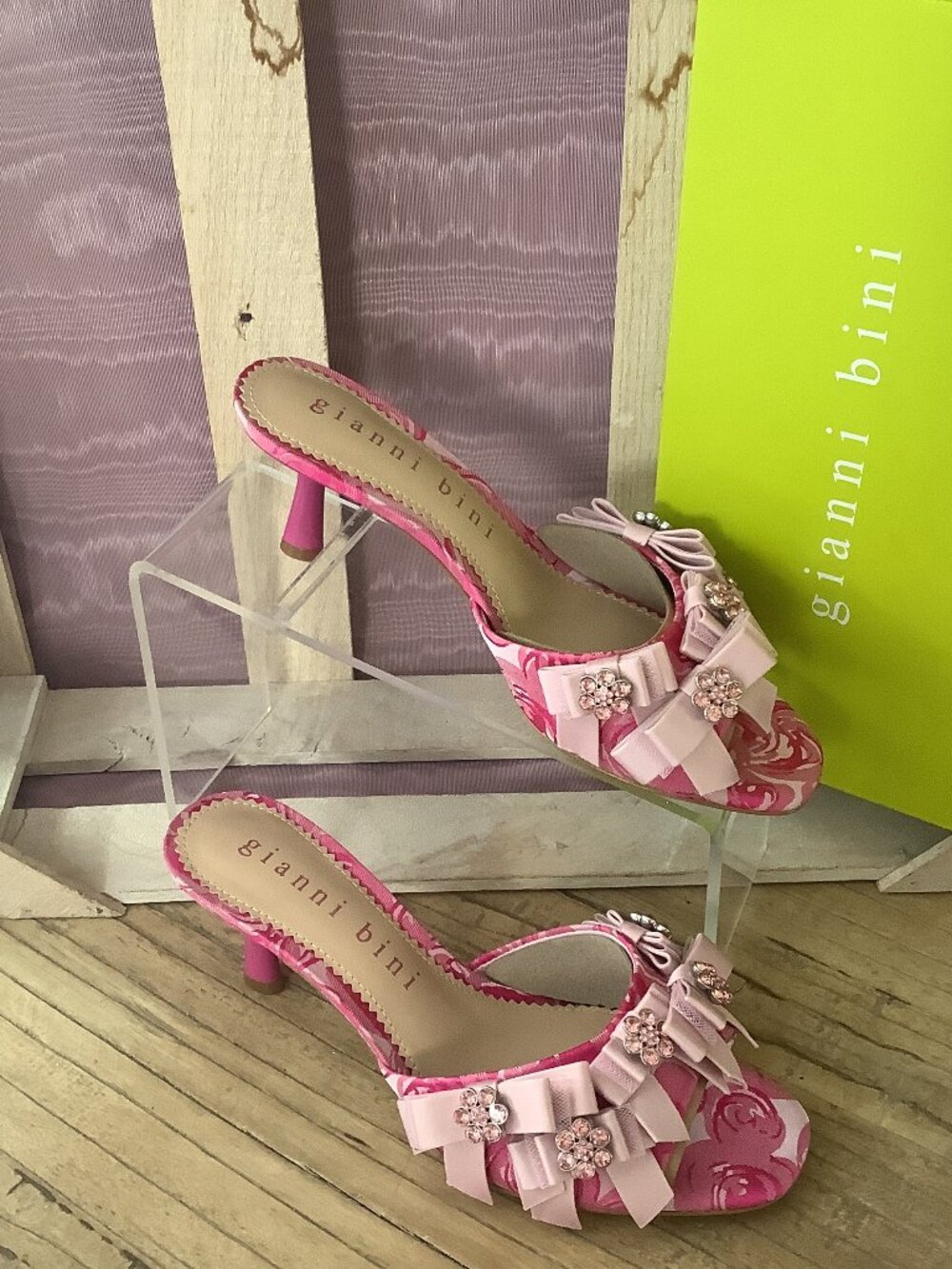 gianni bini Pink Ribbon and Rhinestone Kitten Heels Size 6 1/2M